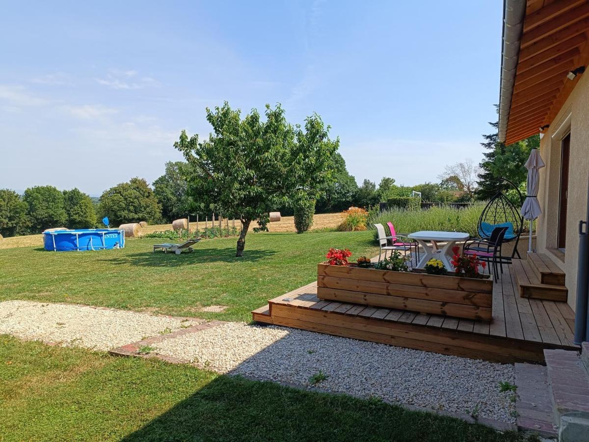 Studio Avec Terrasse Au Calme Jayat Luaran gambar